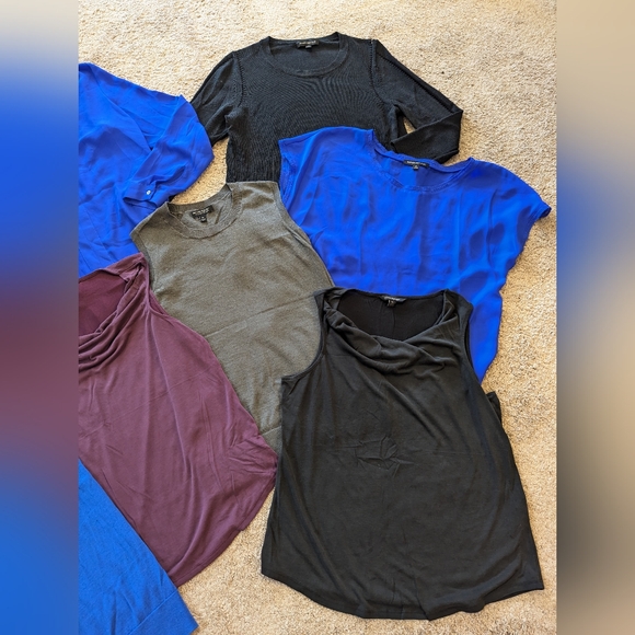 Lot of 8 Banana Republic Tops in Size Medium - Picture 4 of 5
